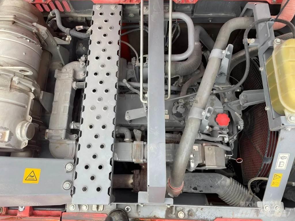 Hitachi ZX300LC-6 Escavadoras de rastos