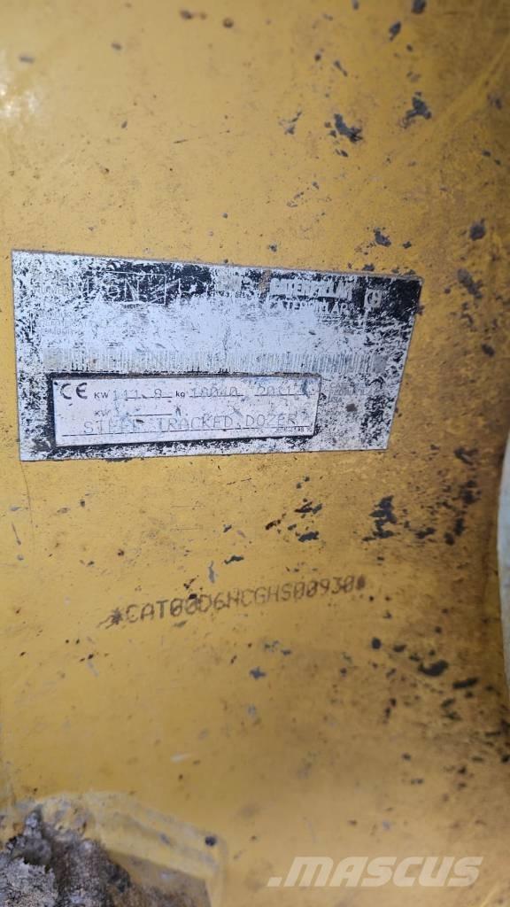 CAT D 6 N LGP Dozers - Tratores rastos