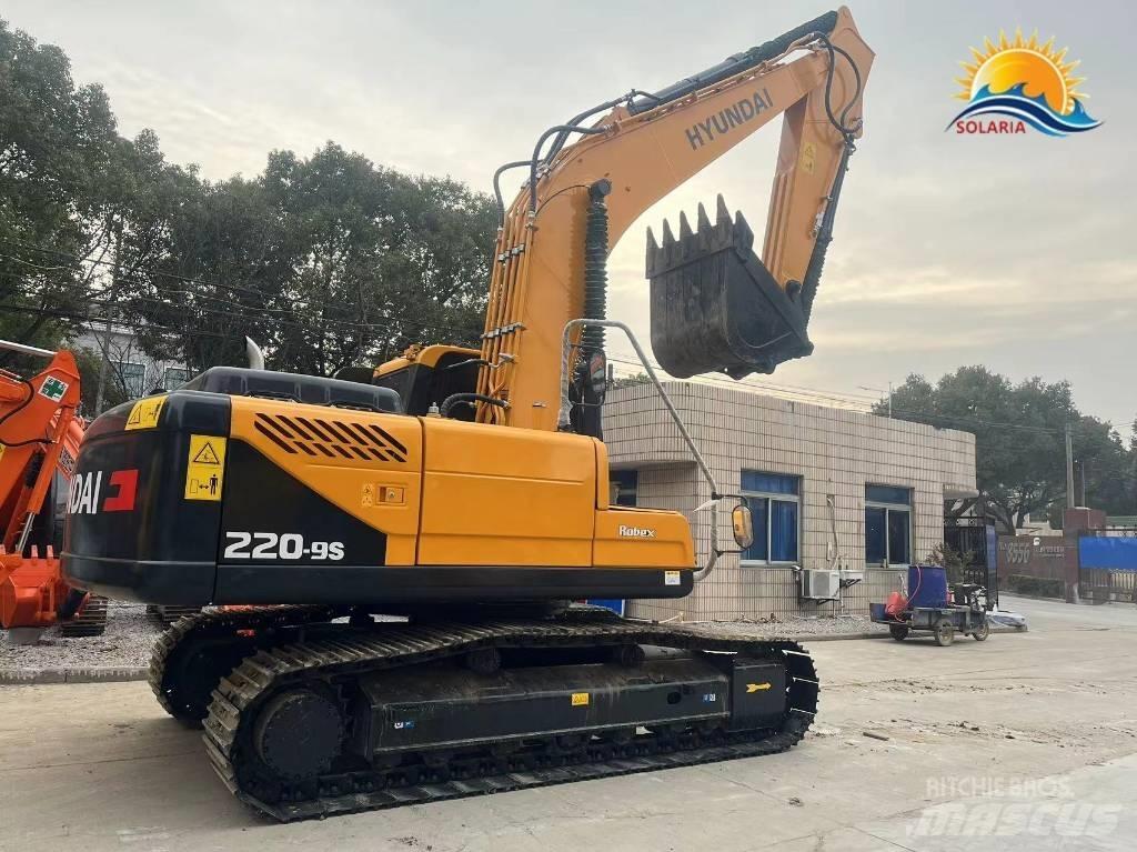 Hyundai R220-9S Escavadoras de rodas