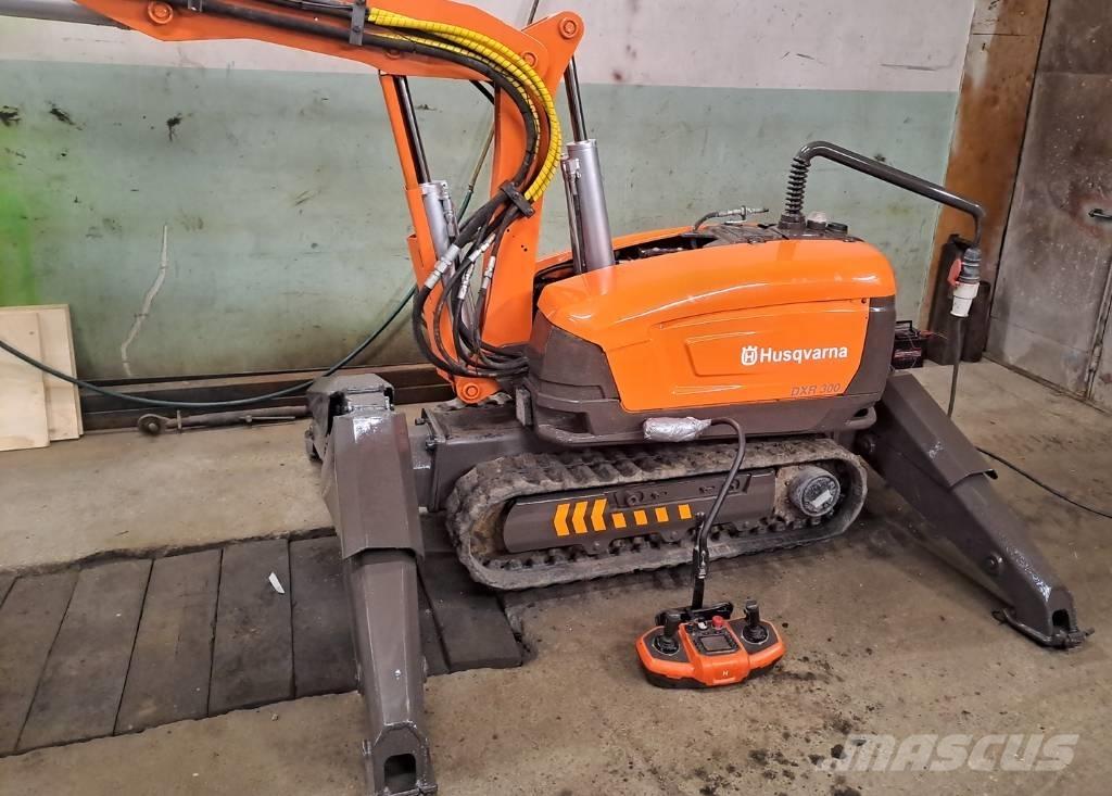 Husqvarna DXR 300 Mini Escavadoras <7t