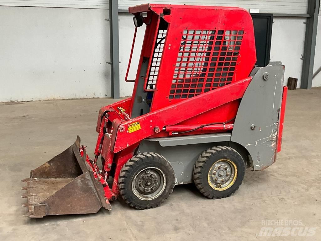 Gehl SL1640 E Carregadoras de direcção deslizante