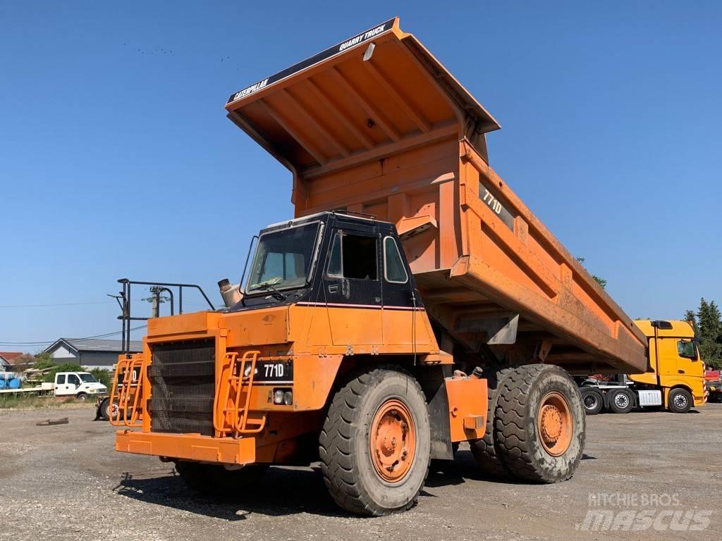 CAT 771 D Camiőes dumper basculantes rígidos