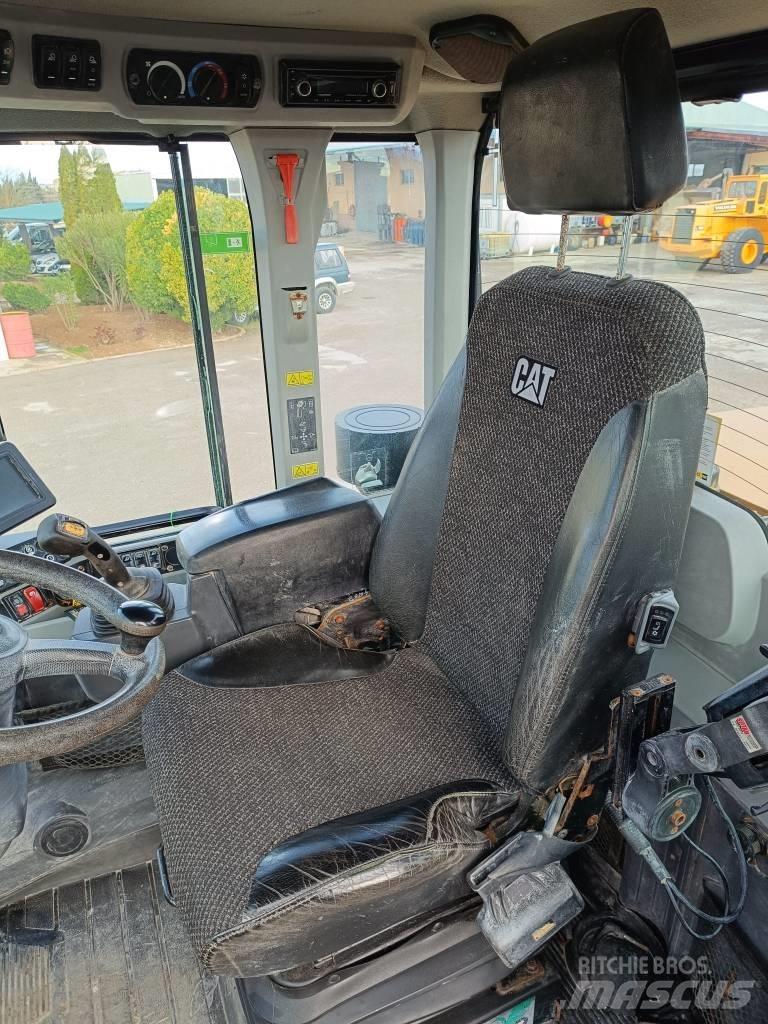 CAT 930M Pás carregadoras de rodas