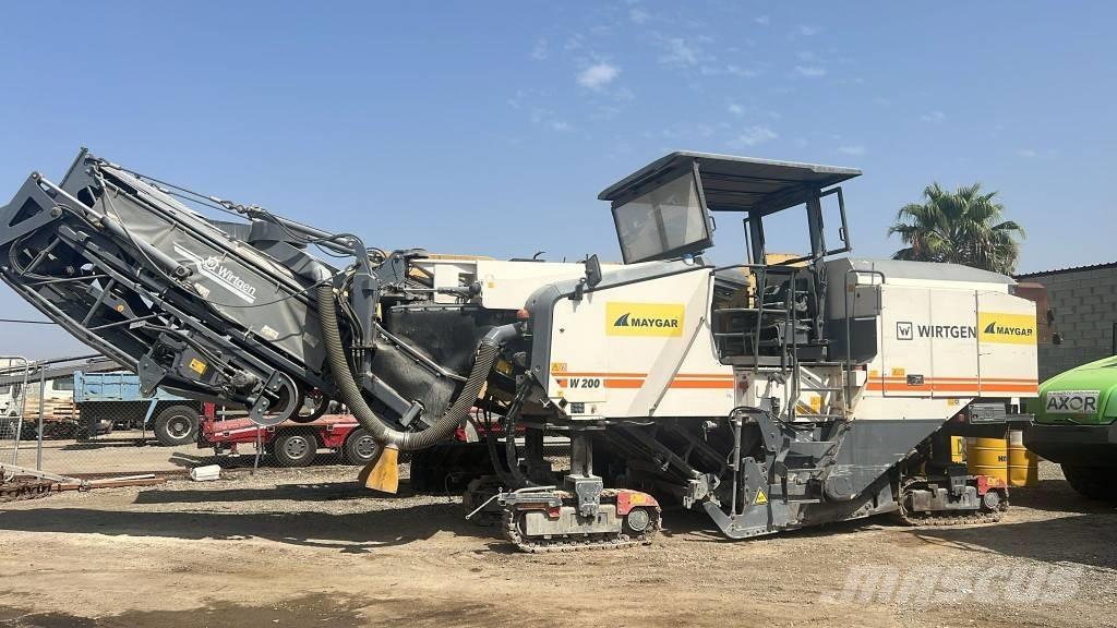 Wirtgen W 200 Máquinas separadoras de asfalto