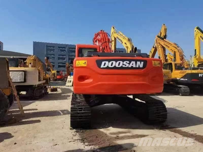 Doosan DX 225 Escavadoras de rastos
