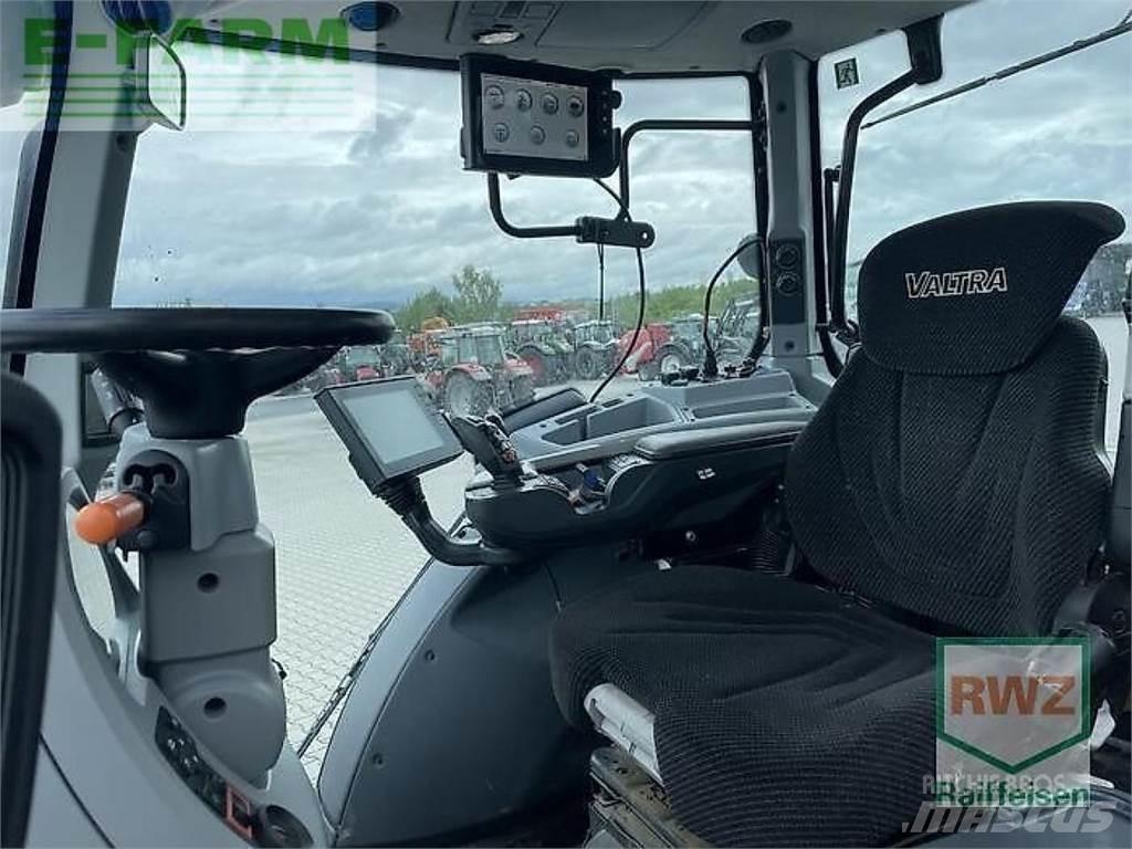 Valtra t234d Tratores Agrícolas usados
