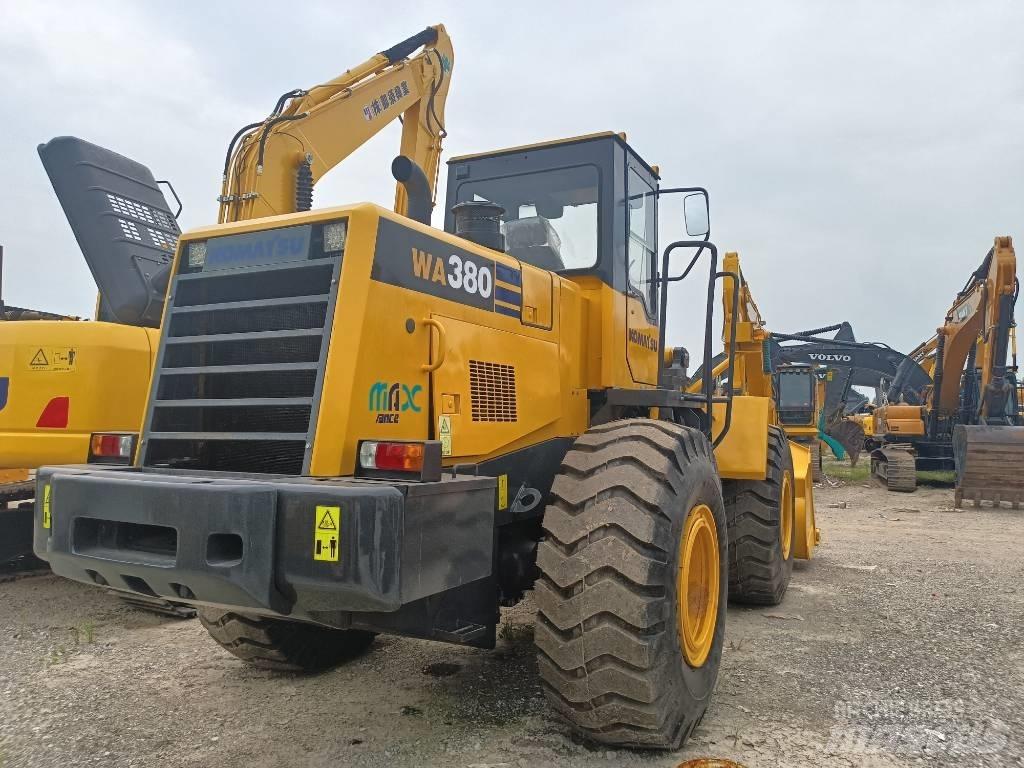 Komatsu WA 380 Pás carregadoras de rodas