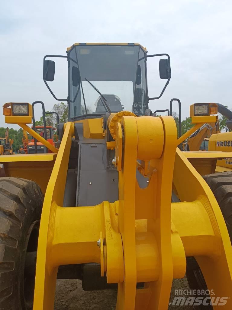 Komatsu WA 380 Pás carregadoras de rodas