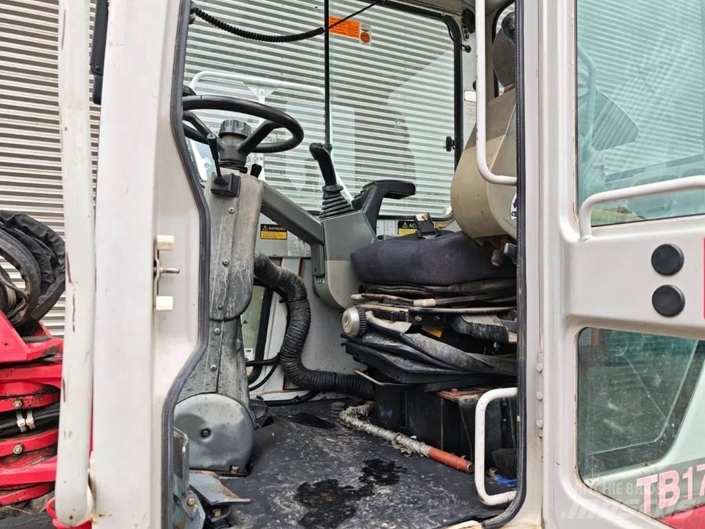 Takeuchi TB175W Escavadoras Midi 7t - 12t