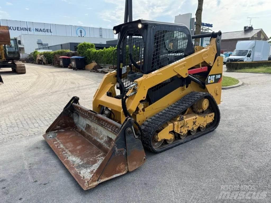 CAT 259D Carregadoras de direcção deslizante