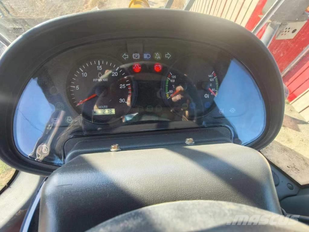 Komatsu WA 320-5 Pás carregadoras de rodas