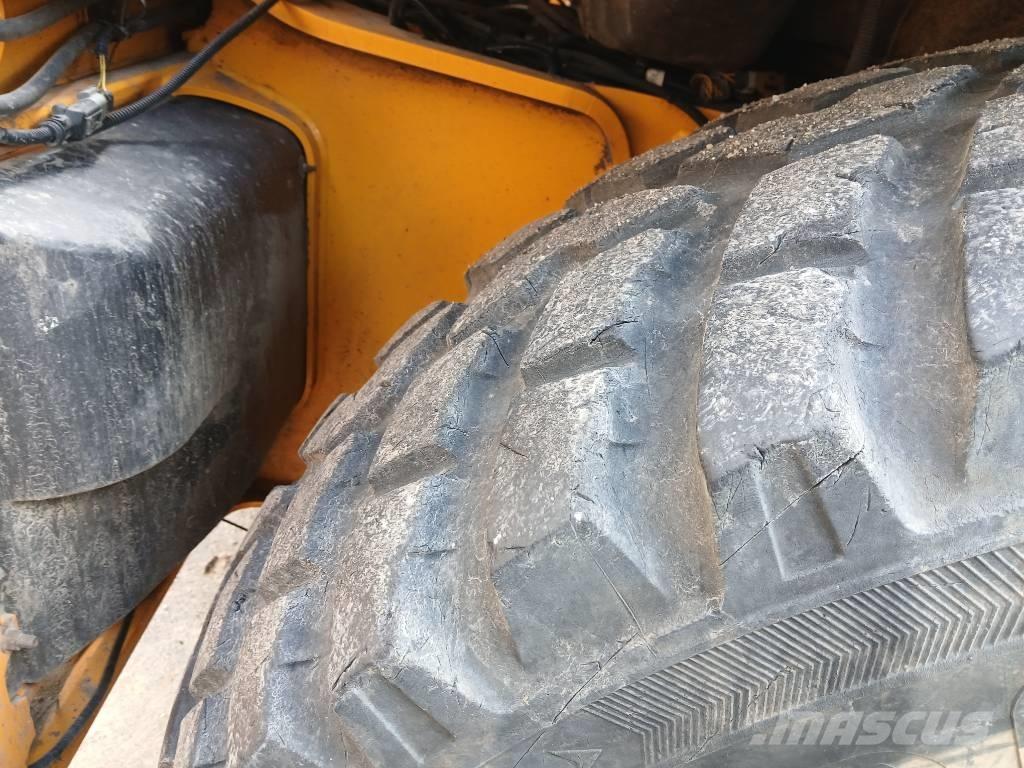 JCB 4cxProAEC Retroescavadoras