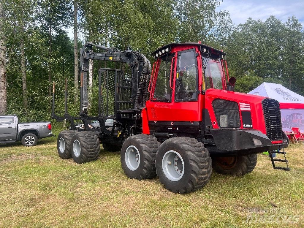 Komatsu 835 Forwarders florestais