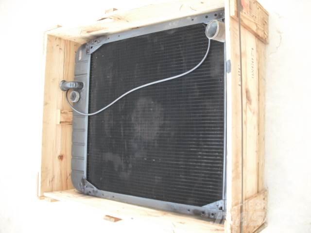 CAT radiator 140 G Motoniveladoras