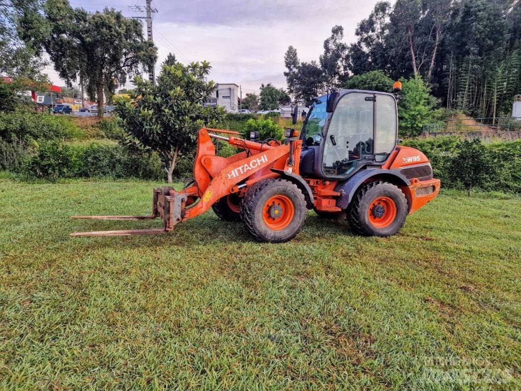 Hitachi ZW 95 Pás carregadoras de rodas