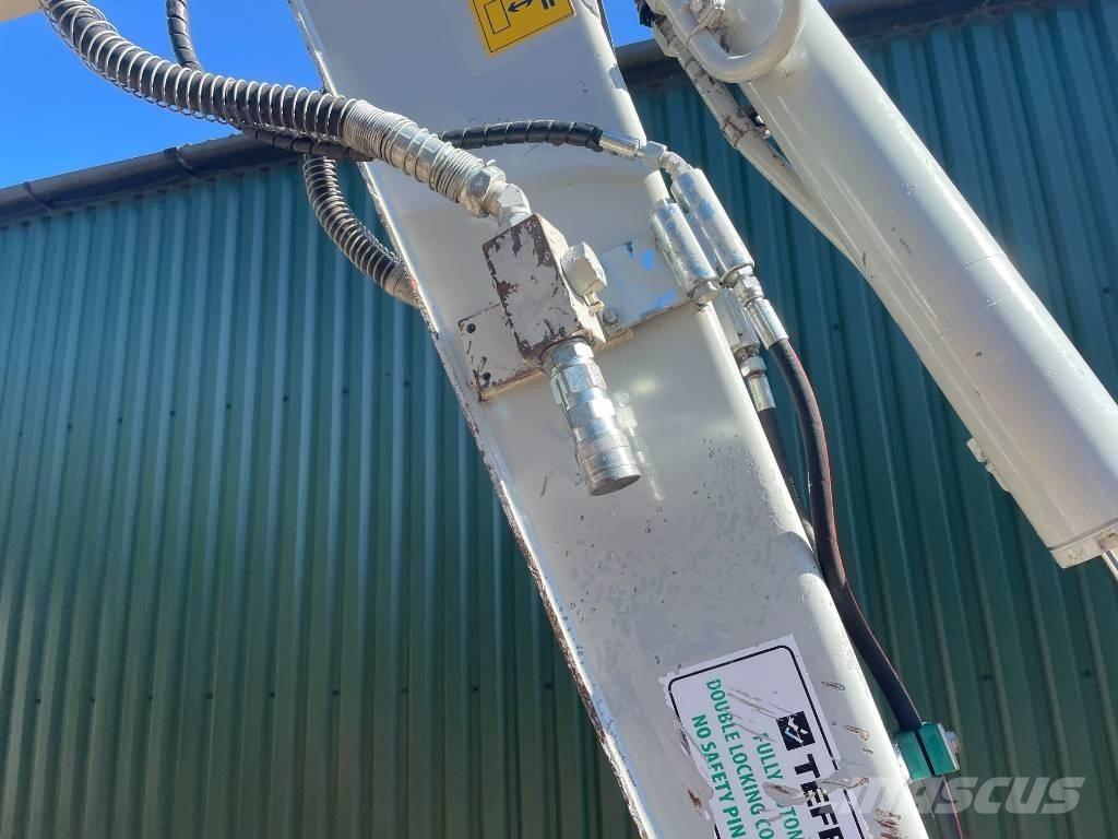 Takeuchi TB 250 Mini Escavadoras <7t