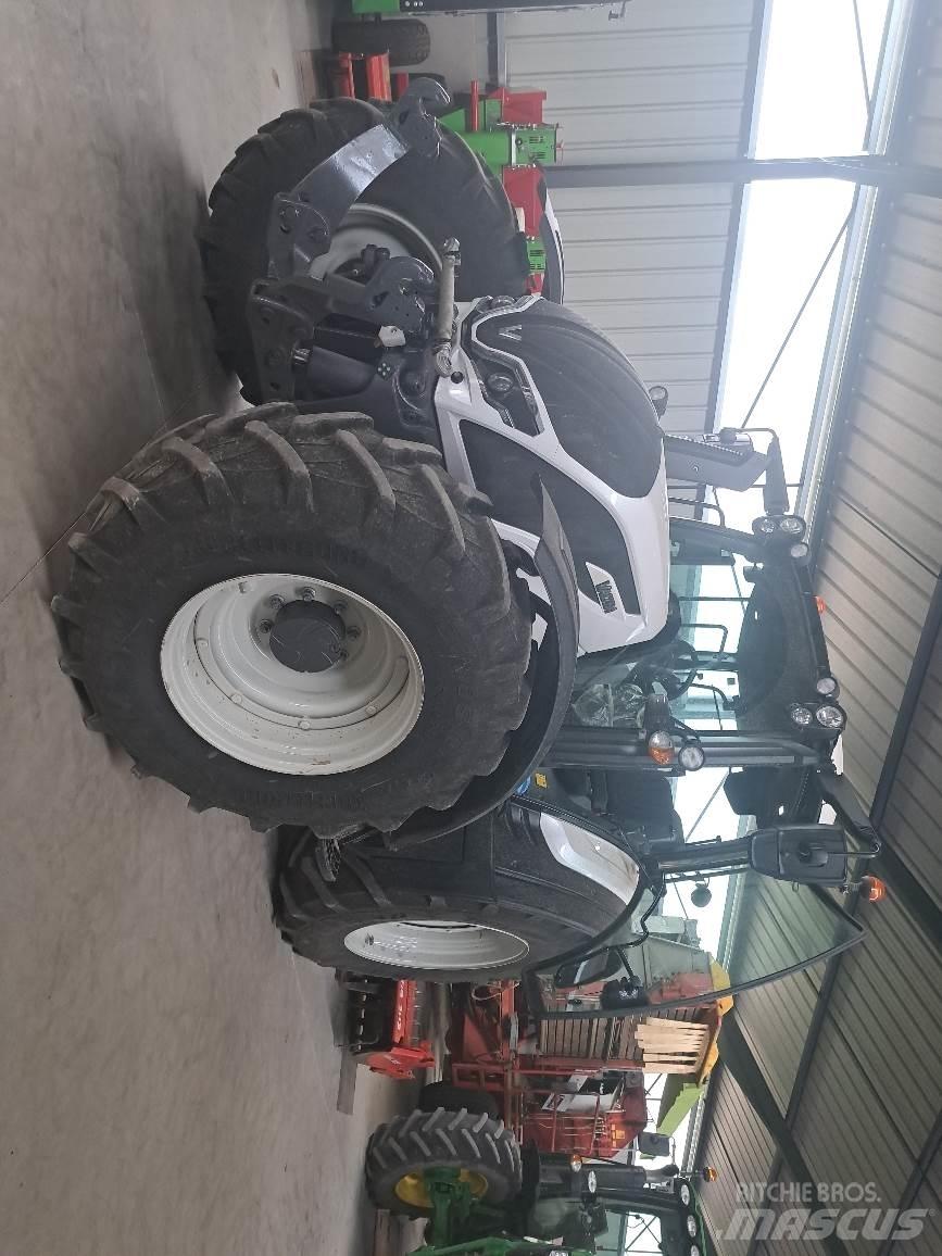 Valtra N155 Tratores Agrícolas usados