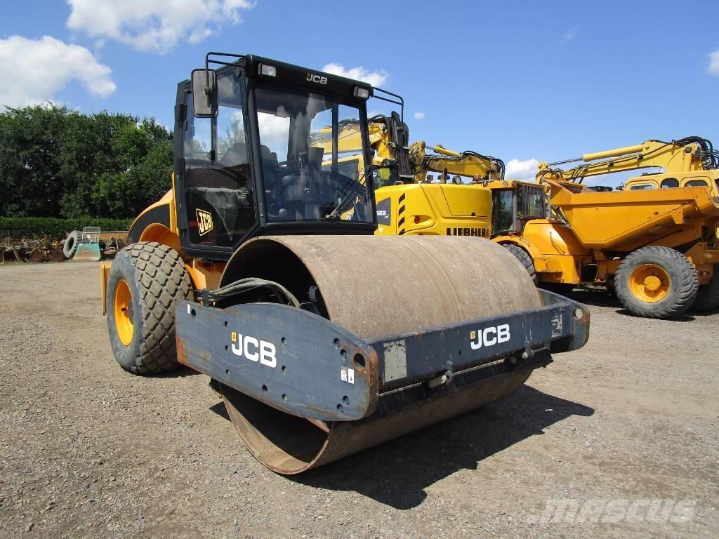 JCB VM 132  VM 137 Compactadores para terra