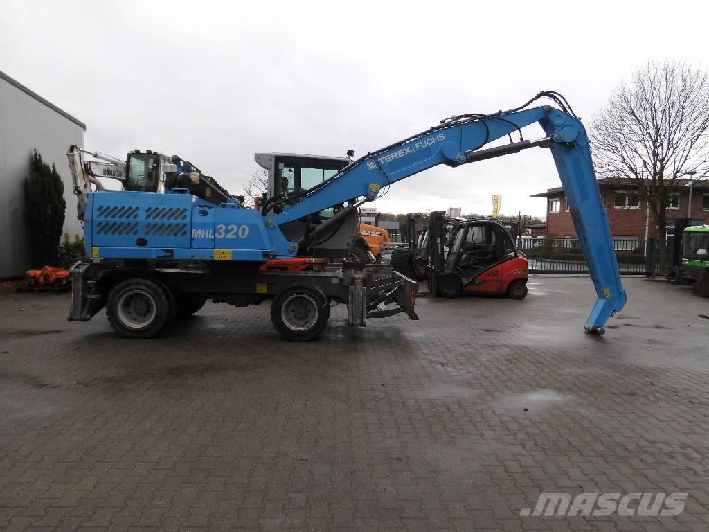 Fuchs MHL 320 Manipuladores de resíduos / indústria