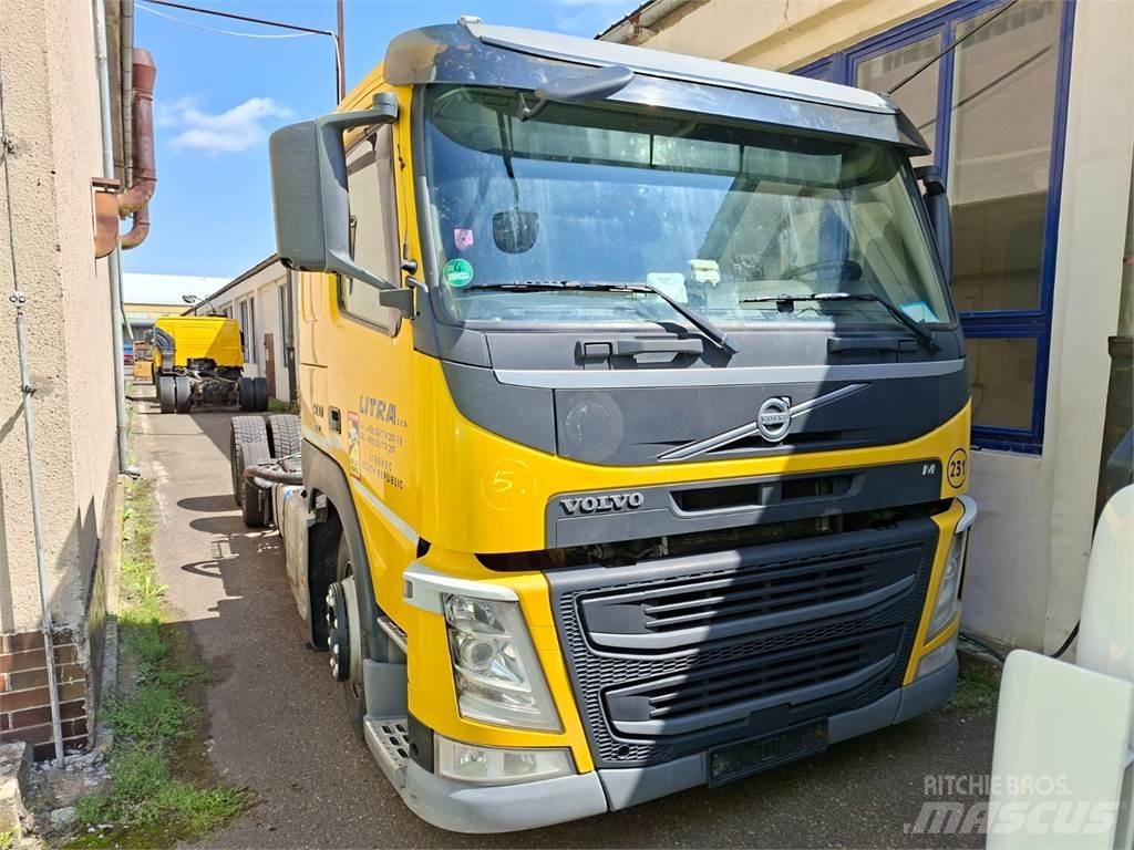 Volvo FM 500 6X2 Camiões de chassis e cabine