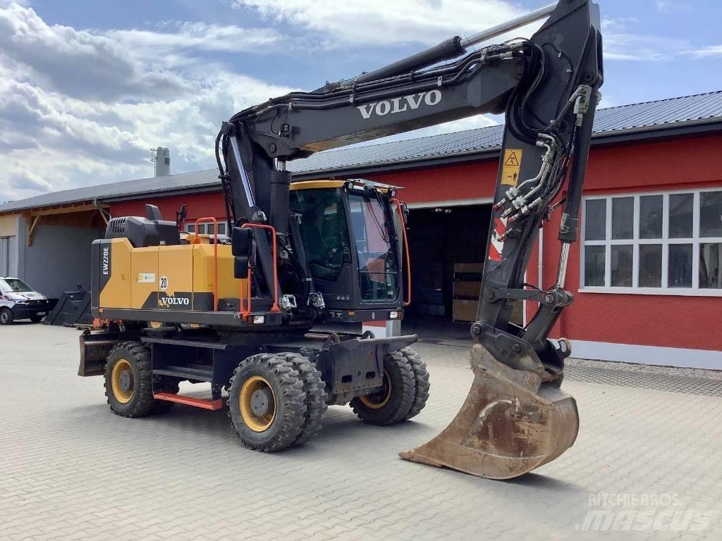 Volvo EW 220 E Escavadoras de rodas