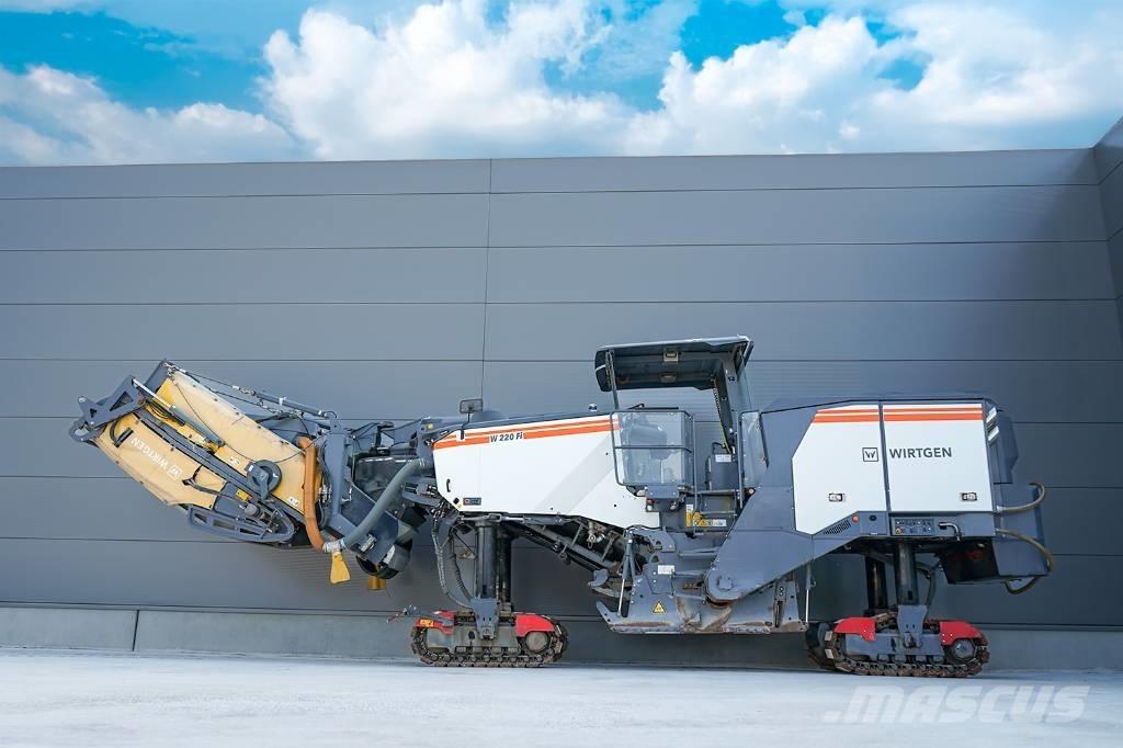 Wirtgen W 220 FI Fresadoras de asfalto