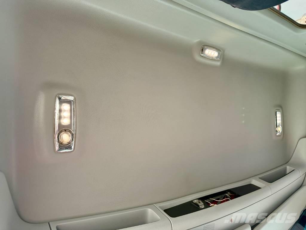 Kenworth T 880 Tractores (camiões)