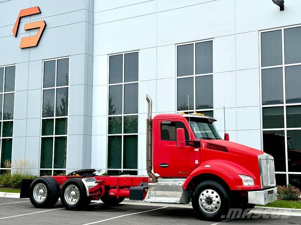 Kenworth T 880 Tractores (camiões)