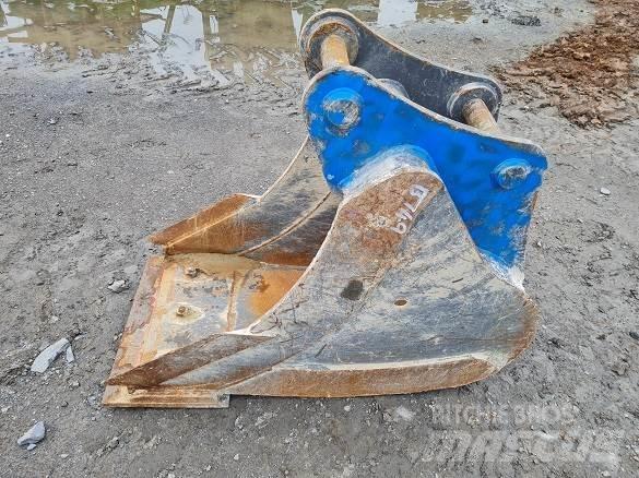  2' BUCKET, 60mm PINS Baldes