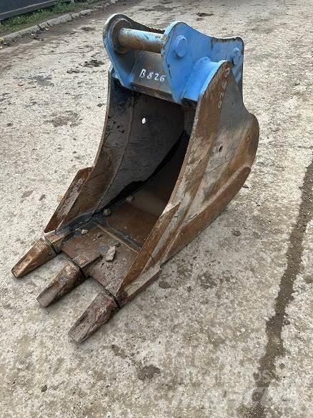  2' BUCKET, 65mm PINS Baldes