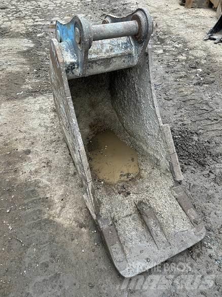  2' BUCKET, 65mm PINS Baldes
