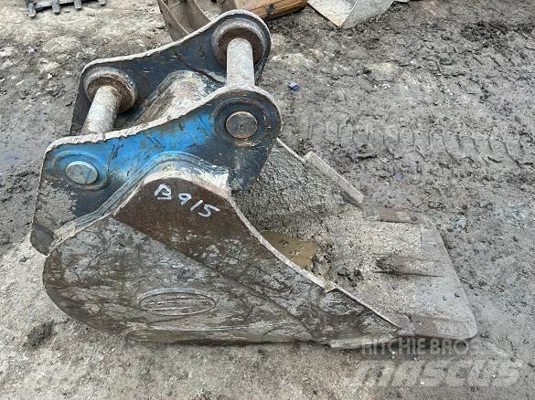  2' BUCKET, 65mm PINS Baldes