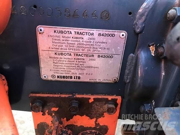 Kubota B4200 Retroescavadoras