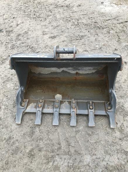  WHITES ZX30/33 36 Baldes