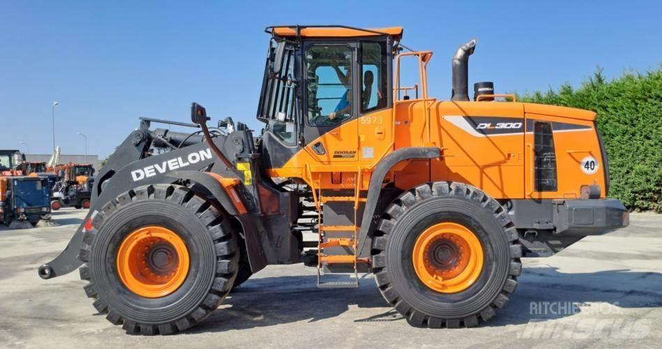 Doosan DL300-5 Pás carregadoras de rodas
