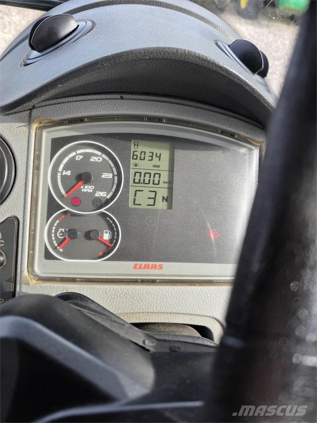 CLAAS Arion 620C Tratores Agrícolas usados