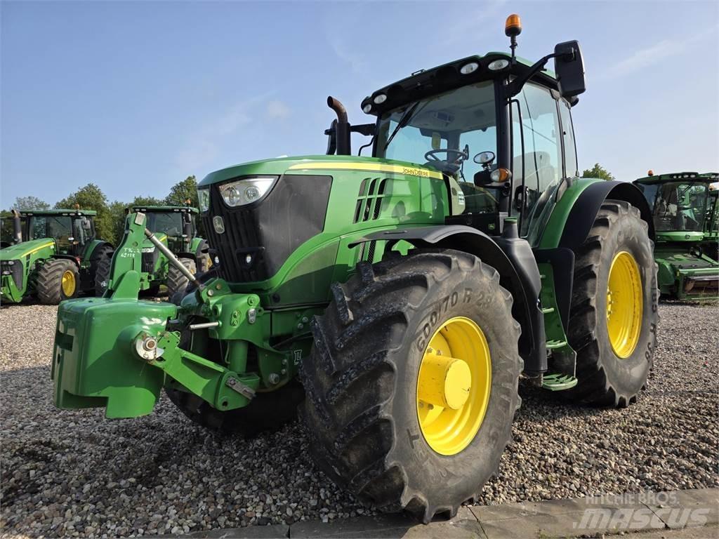 John Deere 6215R Tratores Agrícolas usados