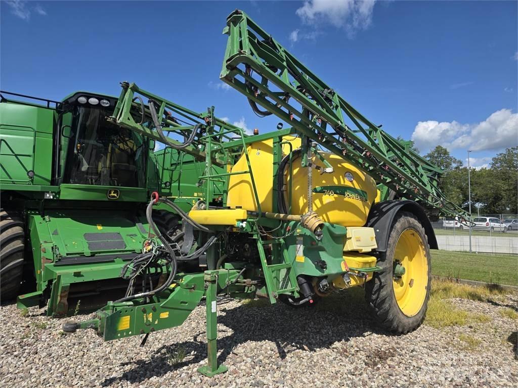John Deere 740 Pulverizadores rebocados