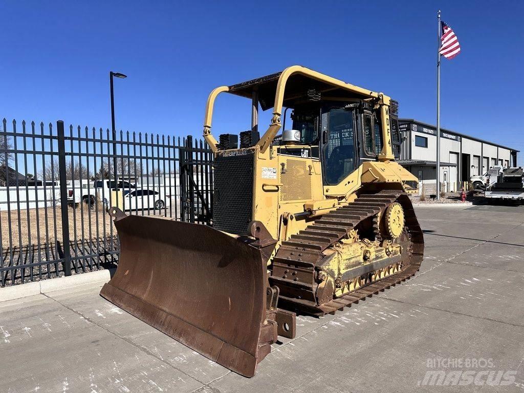 CAT D6M XL Dozers - Tratores rastos