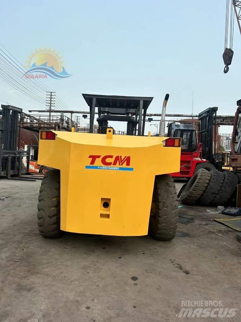 TCM FD 25 Empilhadores Diesel