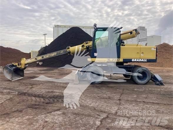 Gradall XL2300 Escavadoras de rodas