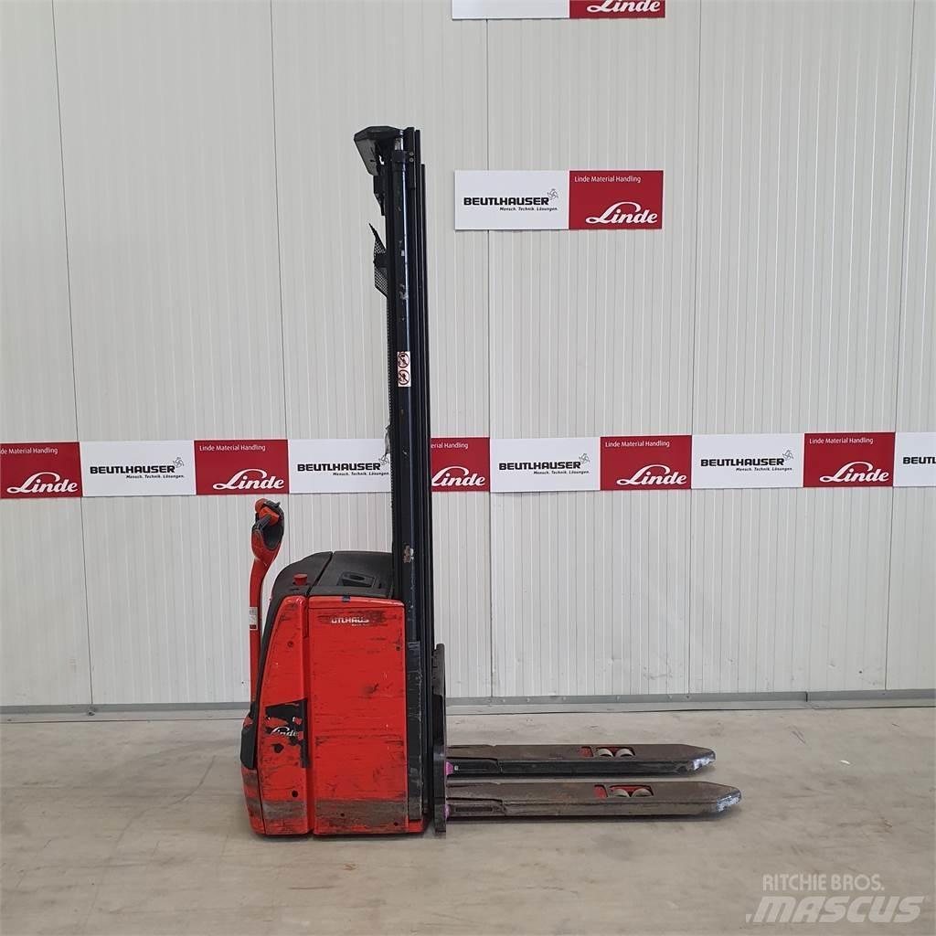 Linde L16 Empilhador para operador externo