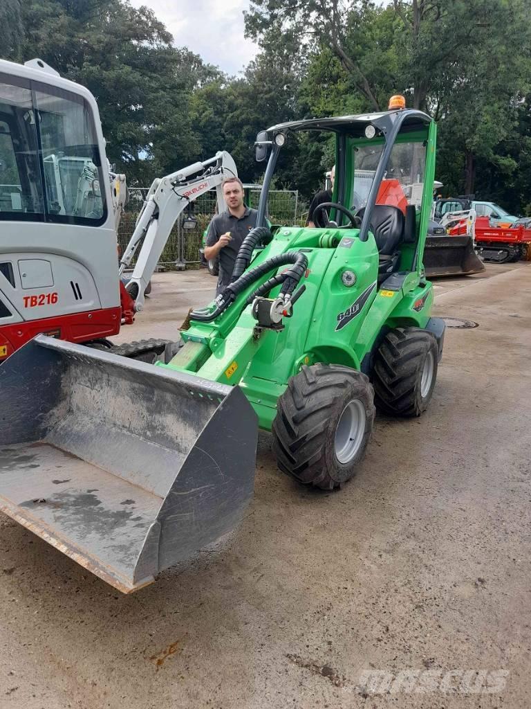 Avant 640i Carregadoras de direcção deslizante