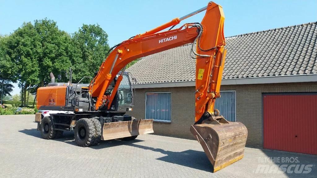 Hitachi ZX220W-5B Escavadoras de rodas