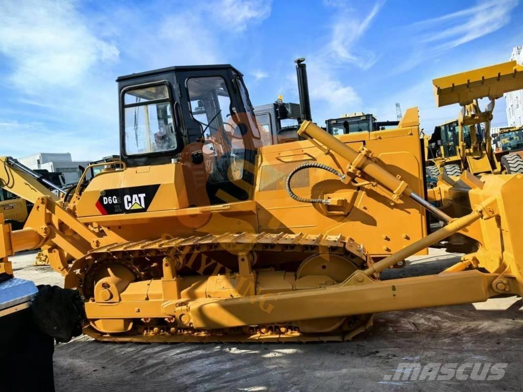 CAT D6G Dozers - Tratores rastos