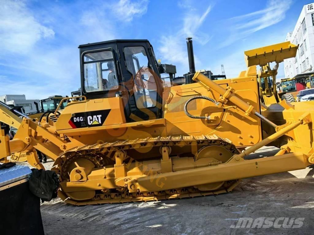 CAT D6G Dozers - Tratores rastos