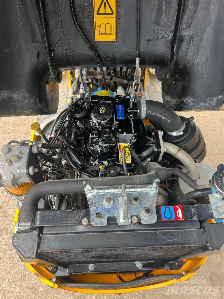 JCB 8008 CTS Mini Escavadoras <7t