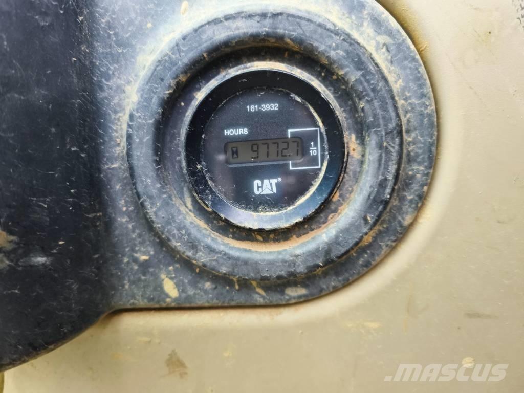 CAT 318 C Escavadoras de rastos