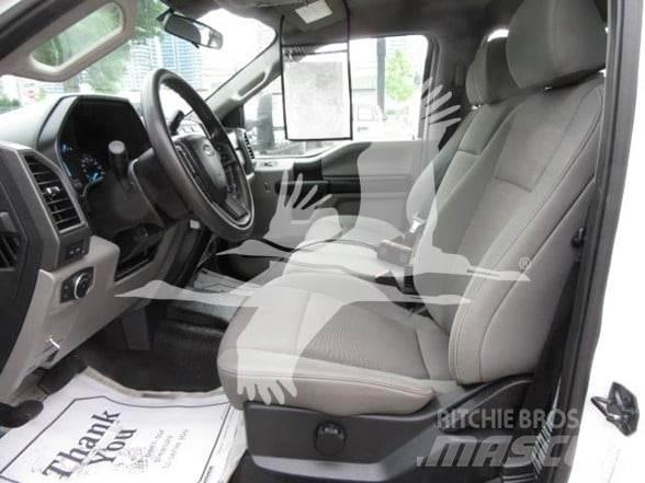 Ford F550 Camiões basculantes