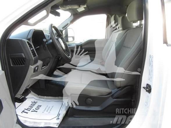 Ford F550 Camiões estrado/caixa aberta